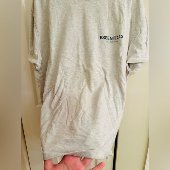 Fear of God Gray Essentials Short Sleeve Tee Light Oatmeal. Size M. - Picture 8 of 11